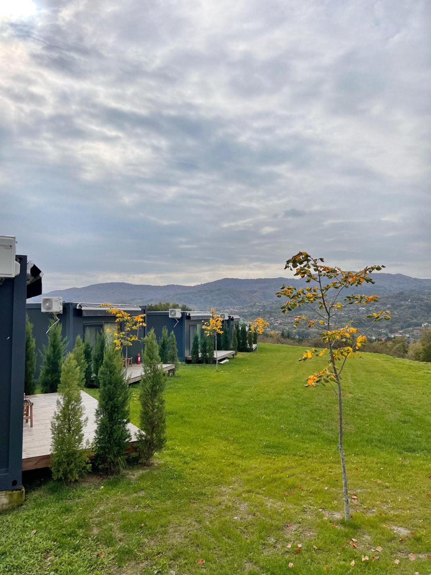 Hotel Flandra Glamping Corbeni Esterno foto