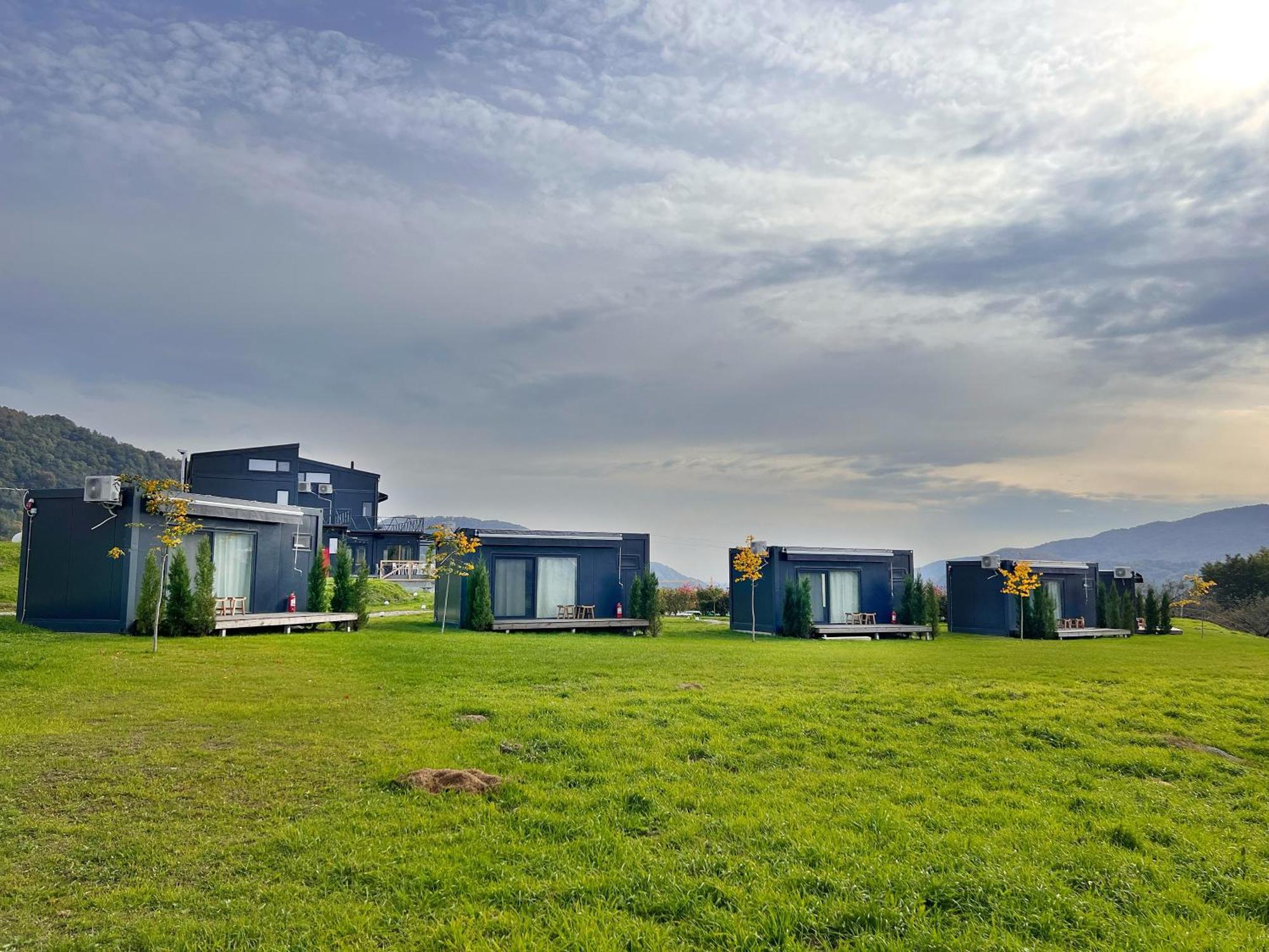 Hotel Flandra Glamping Corbeni Esterno foto