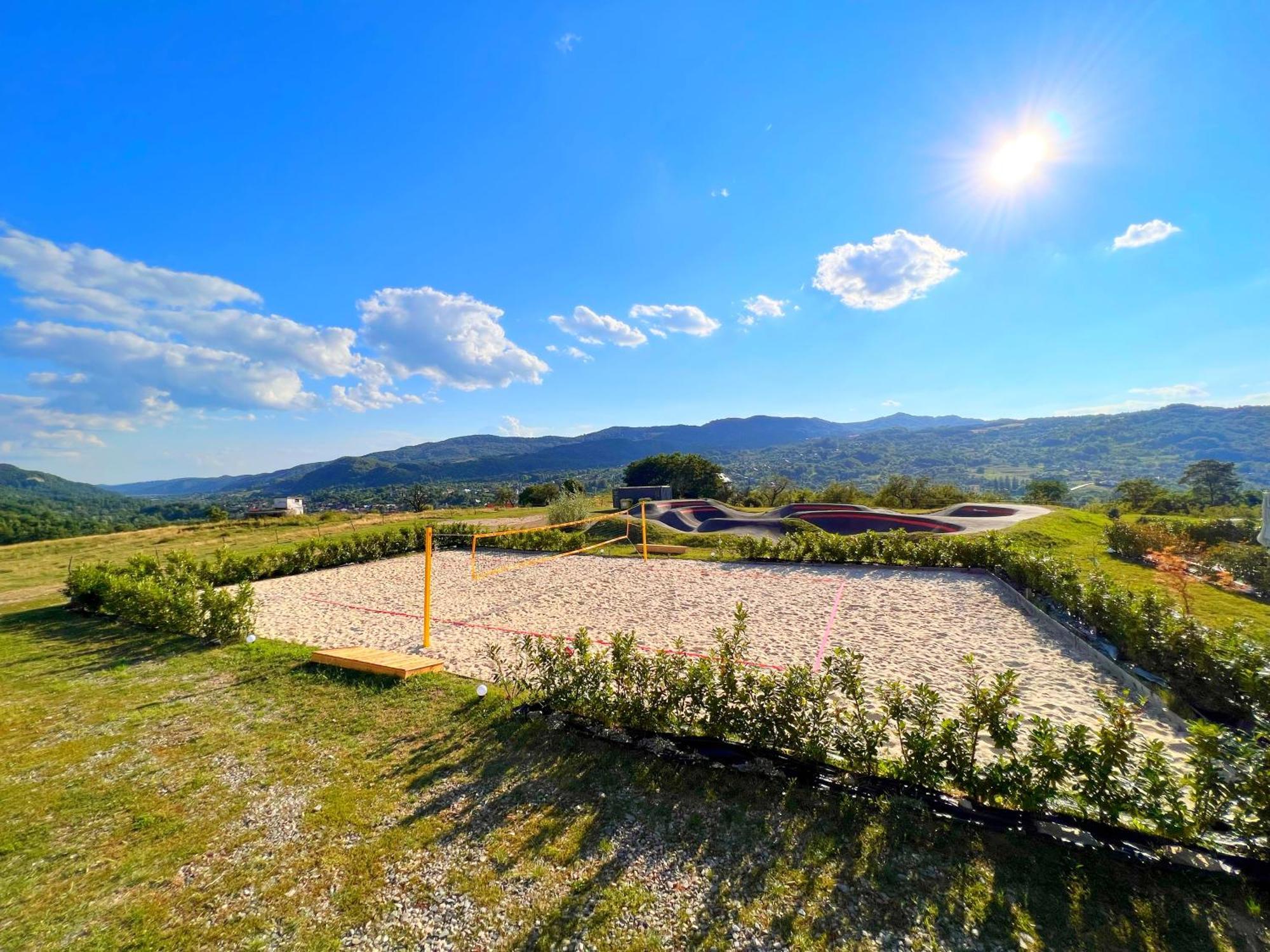 Hotel Flandra Glamping Corbeni Esterno foto