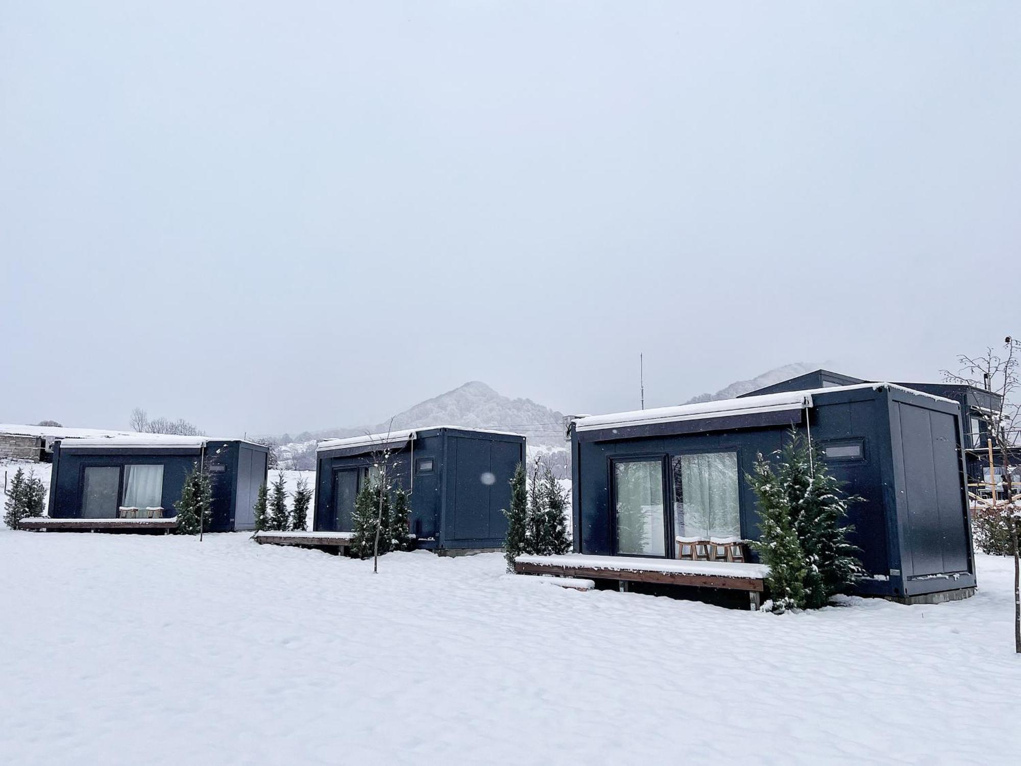 Hotel Flandra Glamping Corbeni Esterno foto