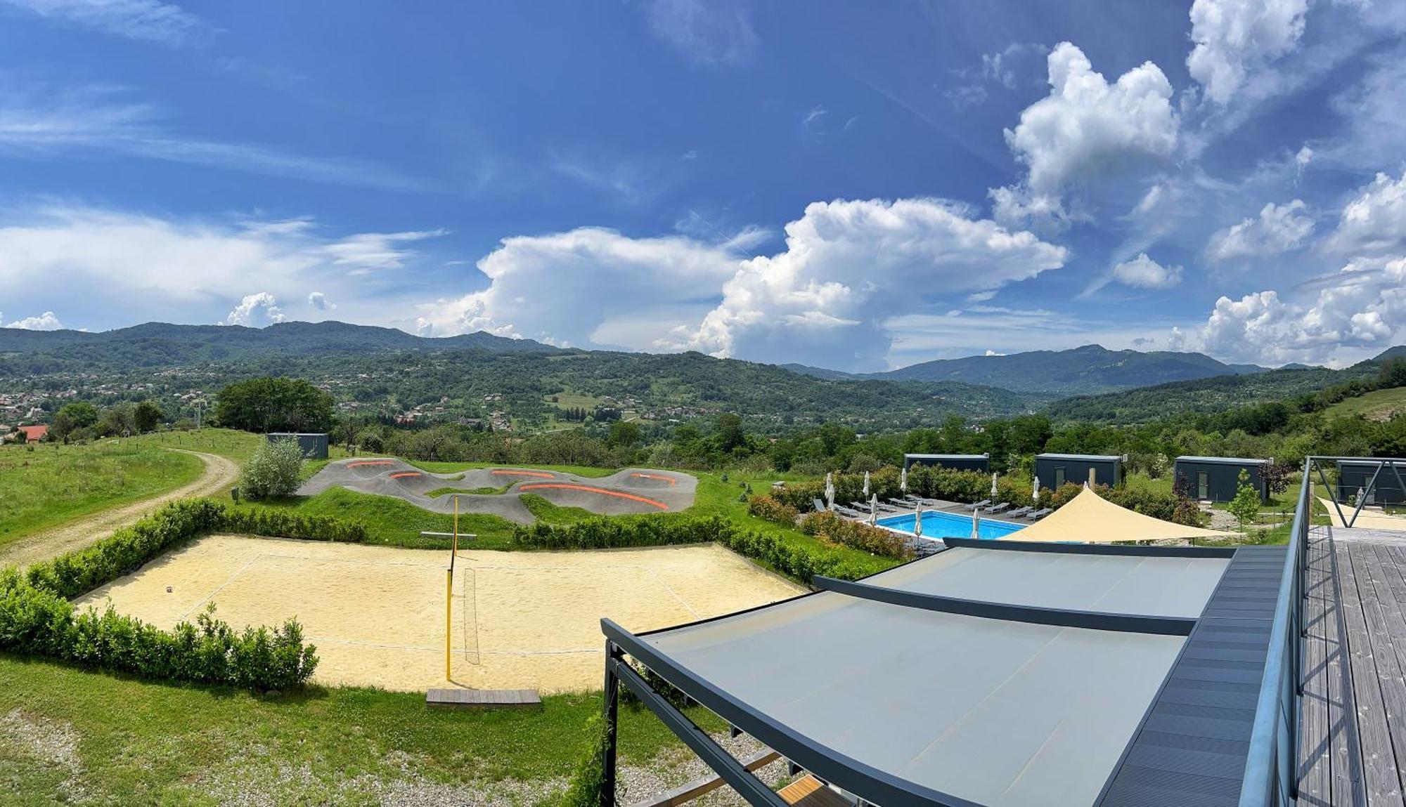 Hotel Flandra Glamping Corbeni Esterno foto