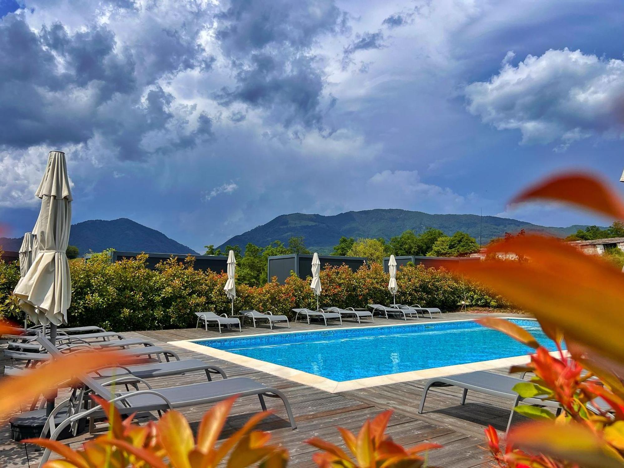 Hotel Flandra Glamping Corbeni Esterno foto