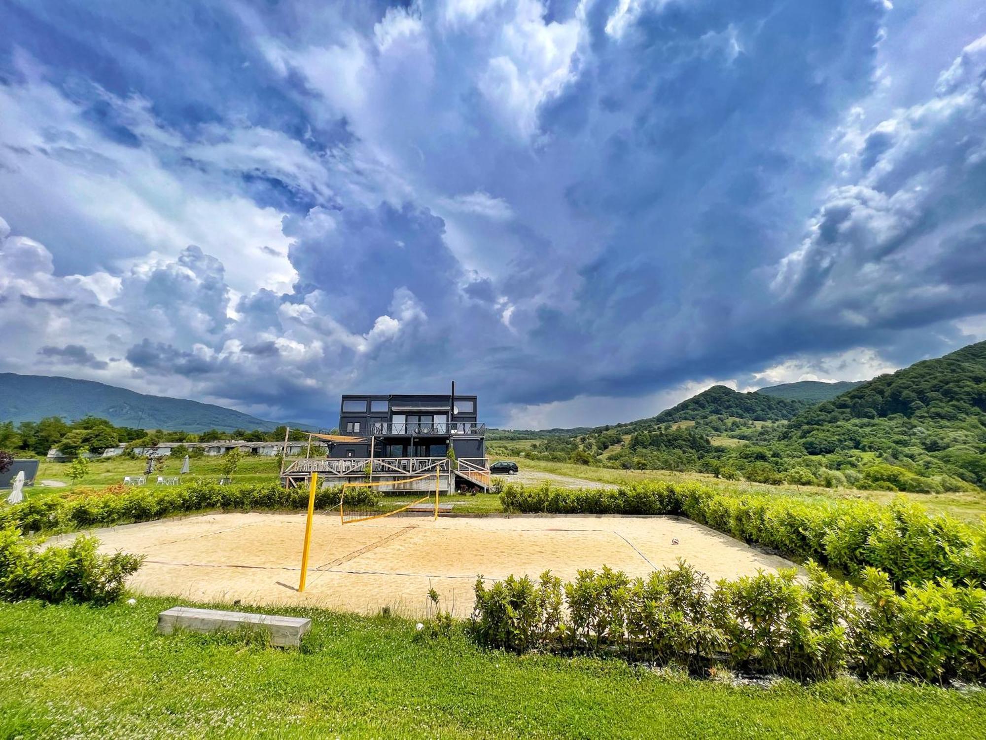 Hotel Flandra Glamping Corbeni Esterno foto