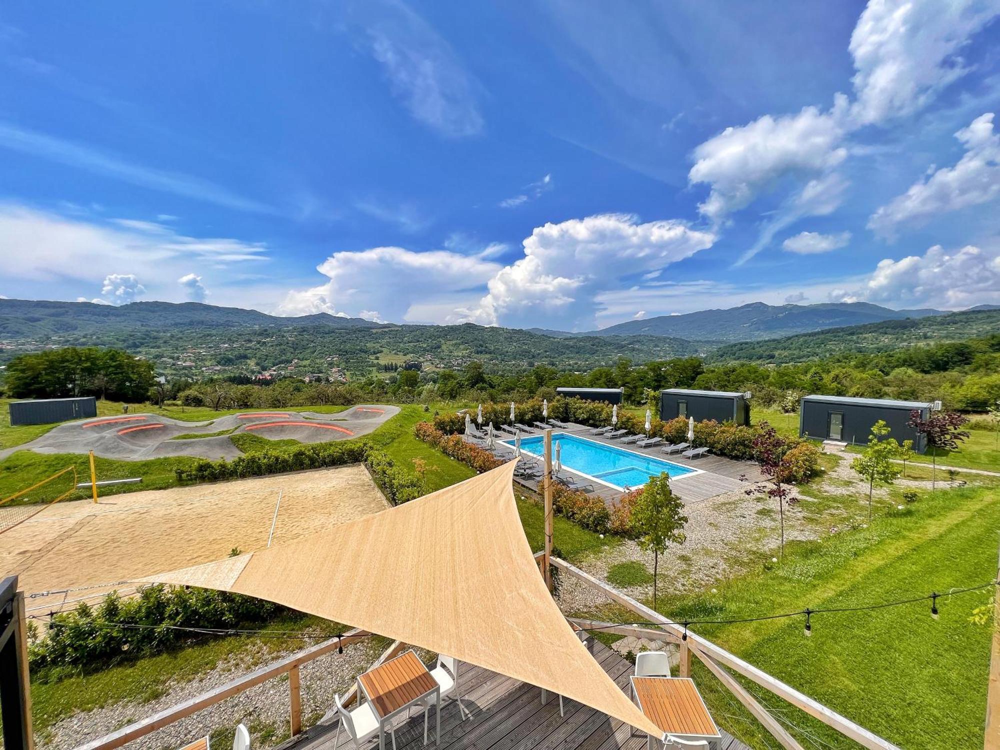 Hotel Flandra Glamping Corbeni Esterno foto