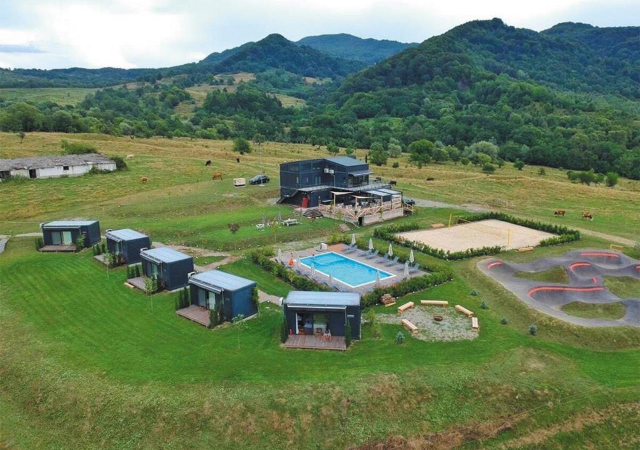 Hotel Flandra Glamping Corbeni Esterno foto